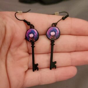 Hot Topic Coraline Key Earrings